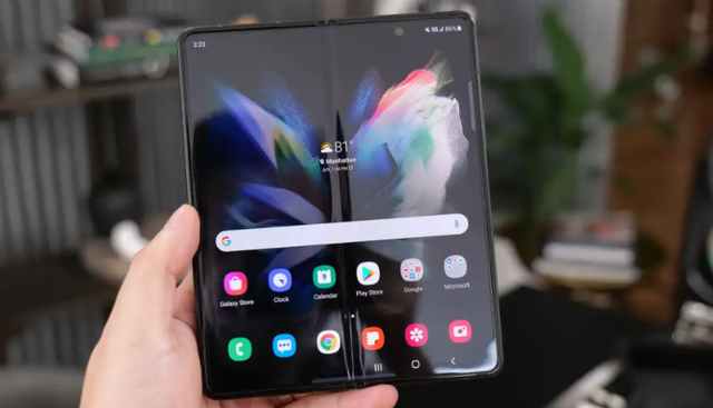 20210811GalaxyZFold3_b