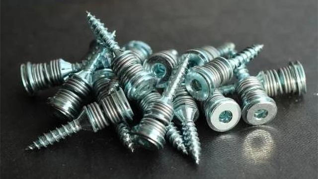 210814soundscrews01