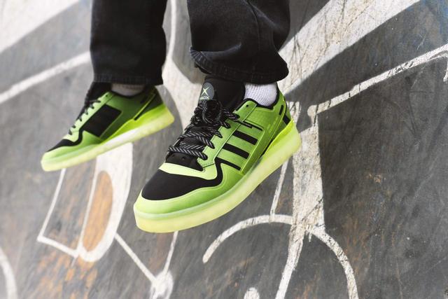 211008_adidas2