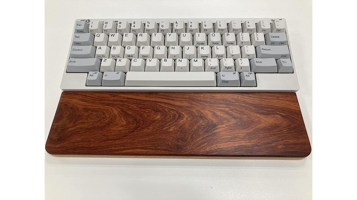 HHKBの最高峰「HHKB Professional HYBRID Type-S」と高級パームレスト 