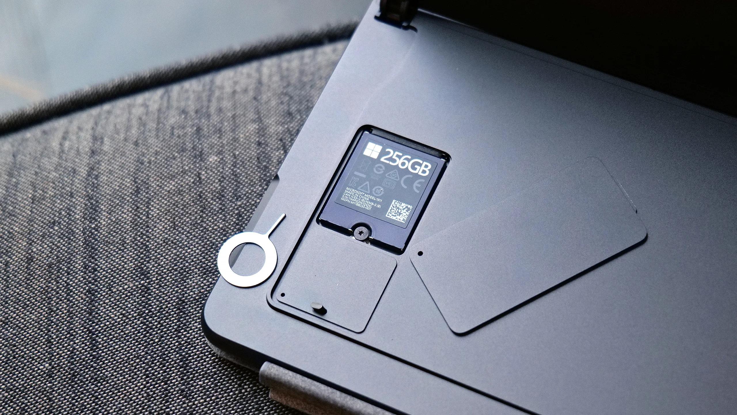 Surface Pro 8｣、8代目だけあって安心して使えるパソコンです