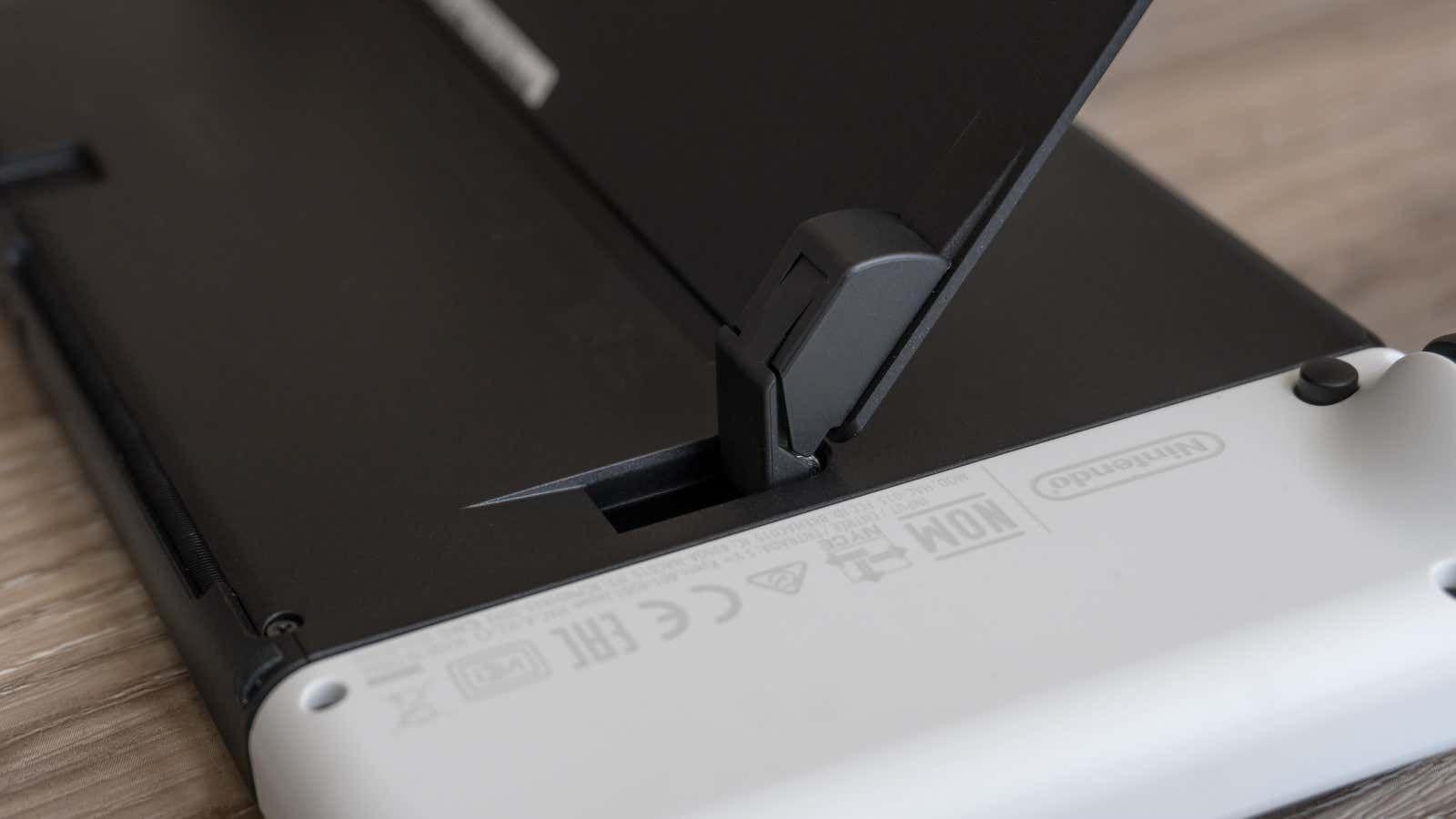 有機ELになったNintendo Switch、画面だけでPro並みの満足感