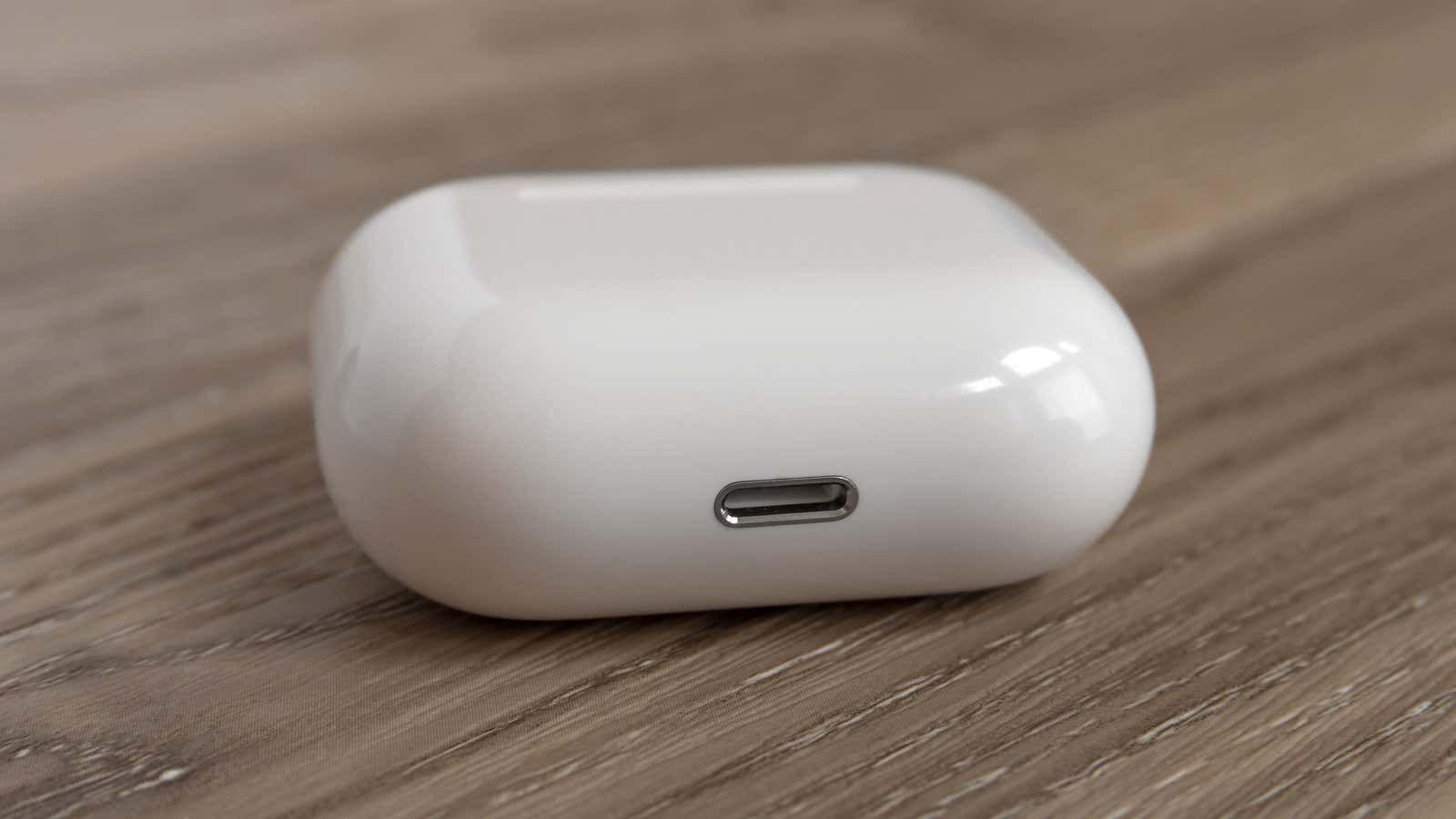 【Apple純正】AirPods 第3世代 MagSafe充電ケース