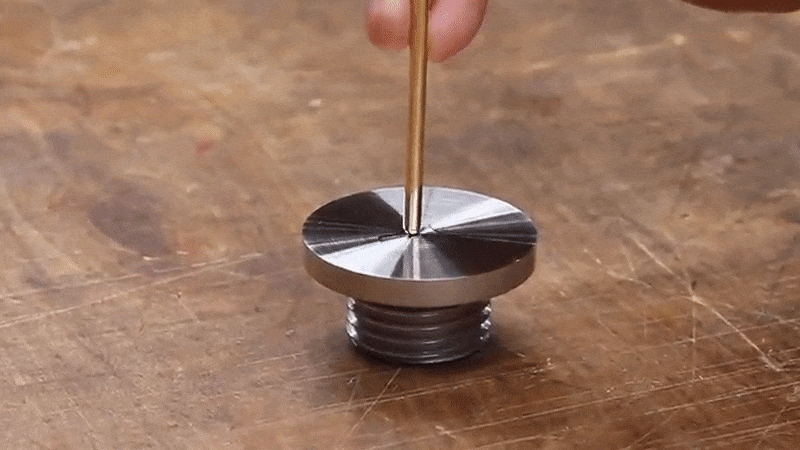 このネジ アレがない 精密加工と専用ドライバによる本当に美しいネジ ギズモード ジャパン