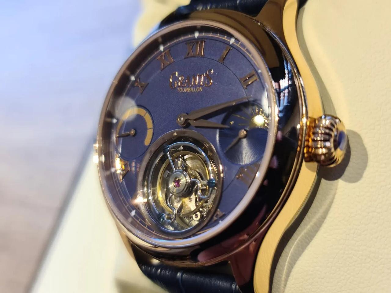 芸術性高い機構とデザインが魅力の高級時計｢GRANTS｣ | ギズモード ...