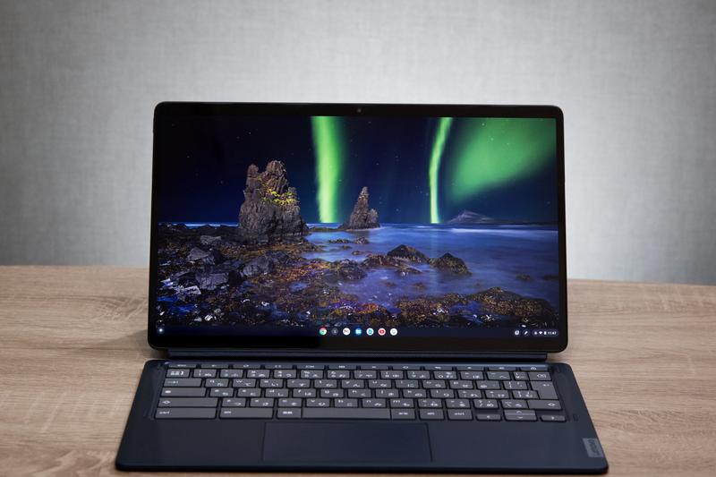 13.3型有機ELにキーボードとペンも付属。〈Lenovo IdeaPad Duet 560 