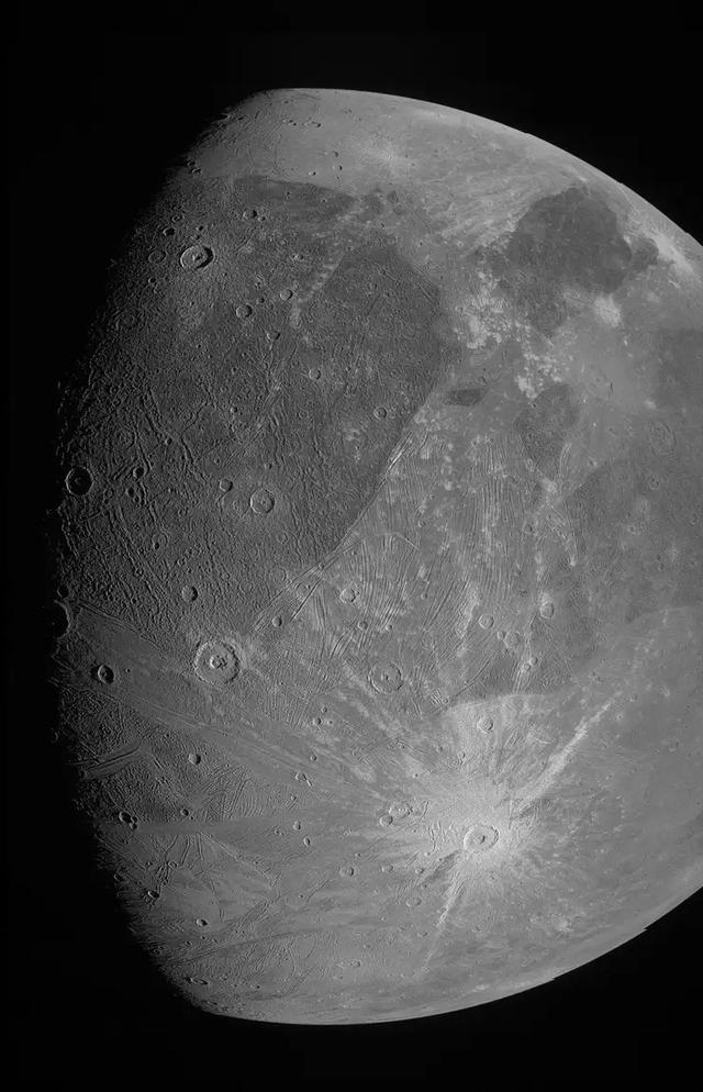 211222Ganymede2