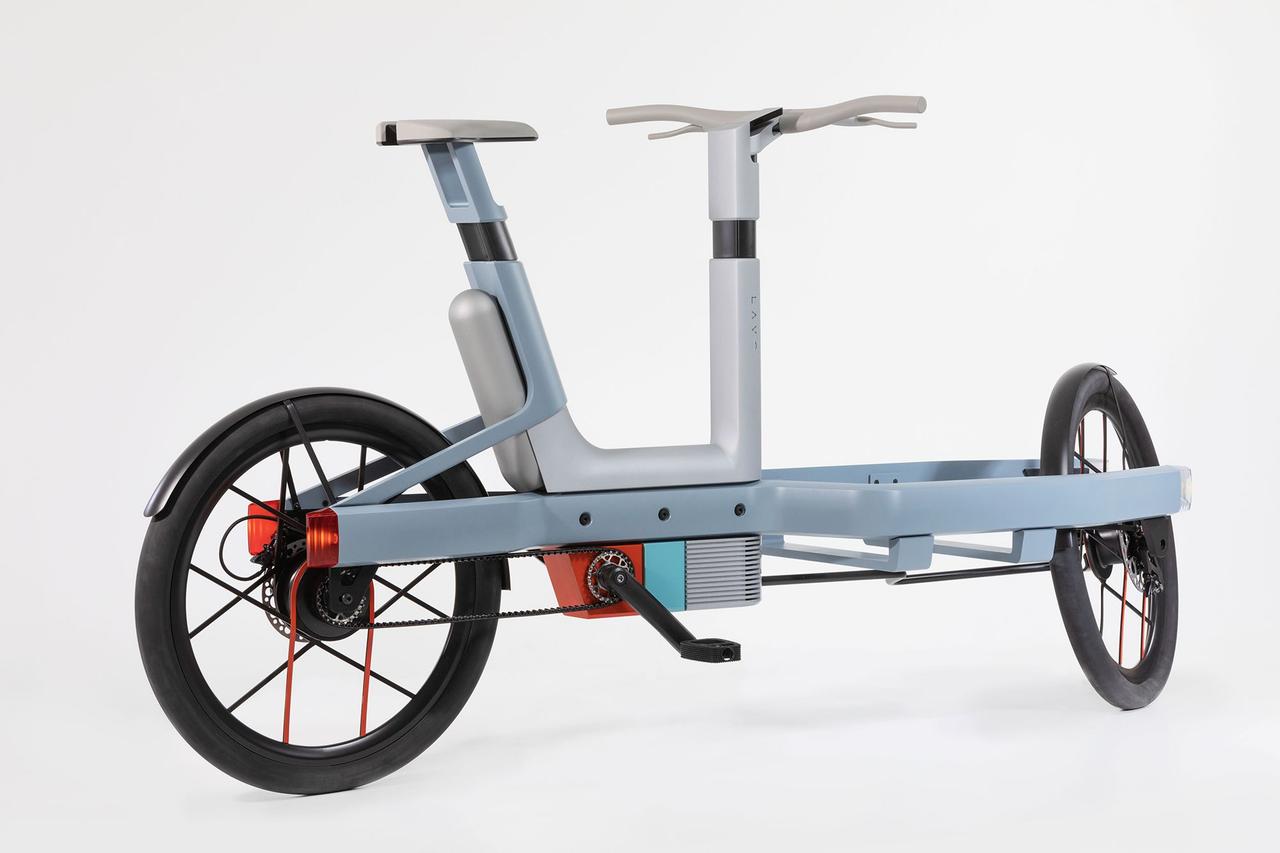水素電池で走るミニマルデザインの電動カーゴ自転車｢LAVO bike｣。レゴのようにモジュラー組み換えが可能