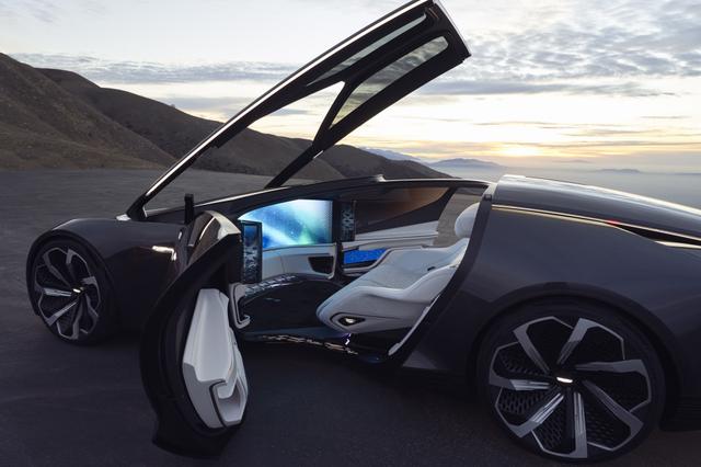 Cadillac-Halo-Concept-InnerSpace-017
