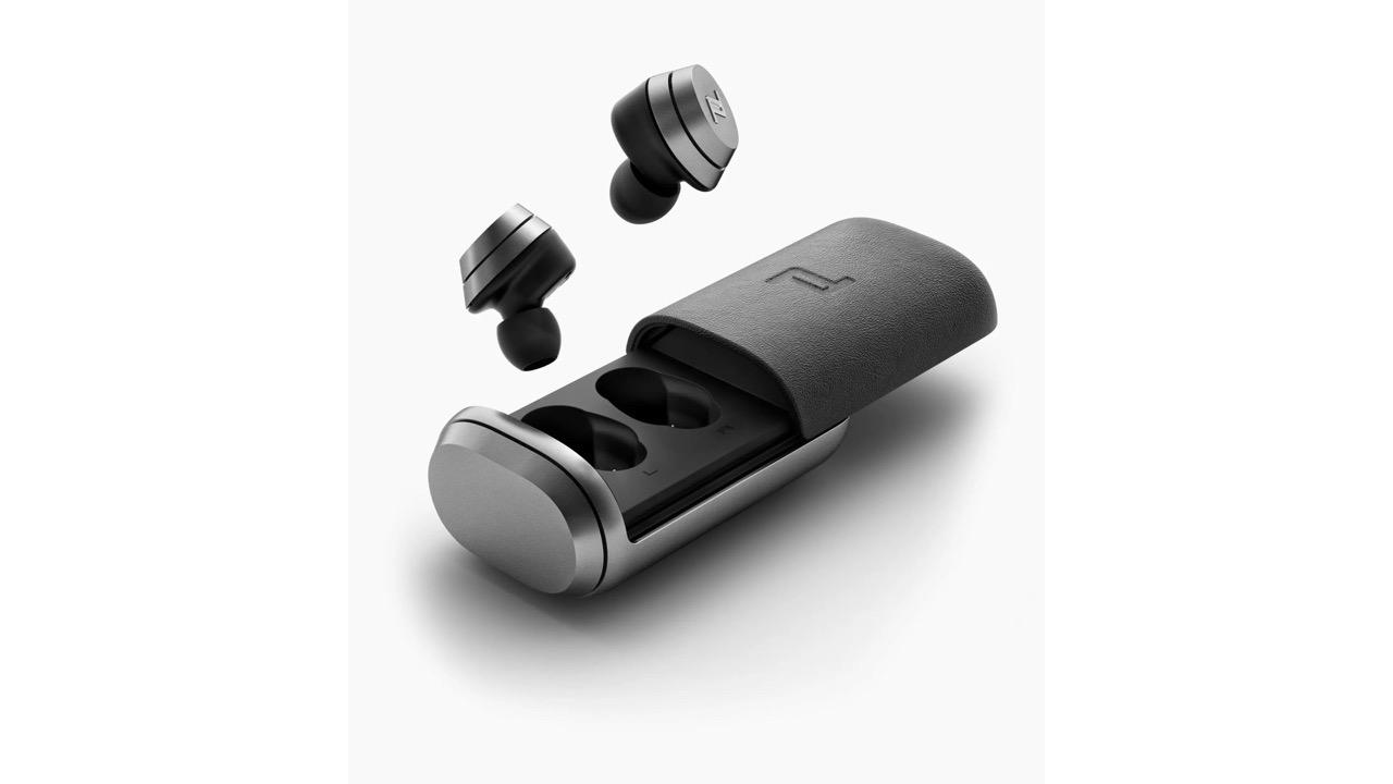 未使用☆ポルシェBluetoothヘッドフォン ☆定価32670円 【公式通販】
