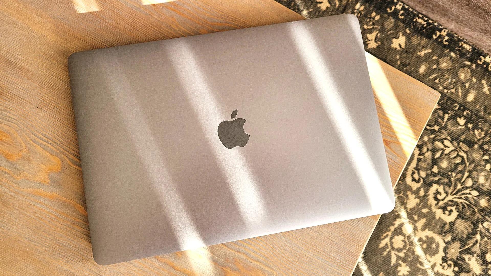 訳あり】Apple MacBook Air 11インチ シルバー