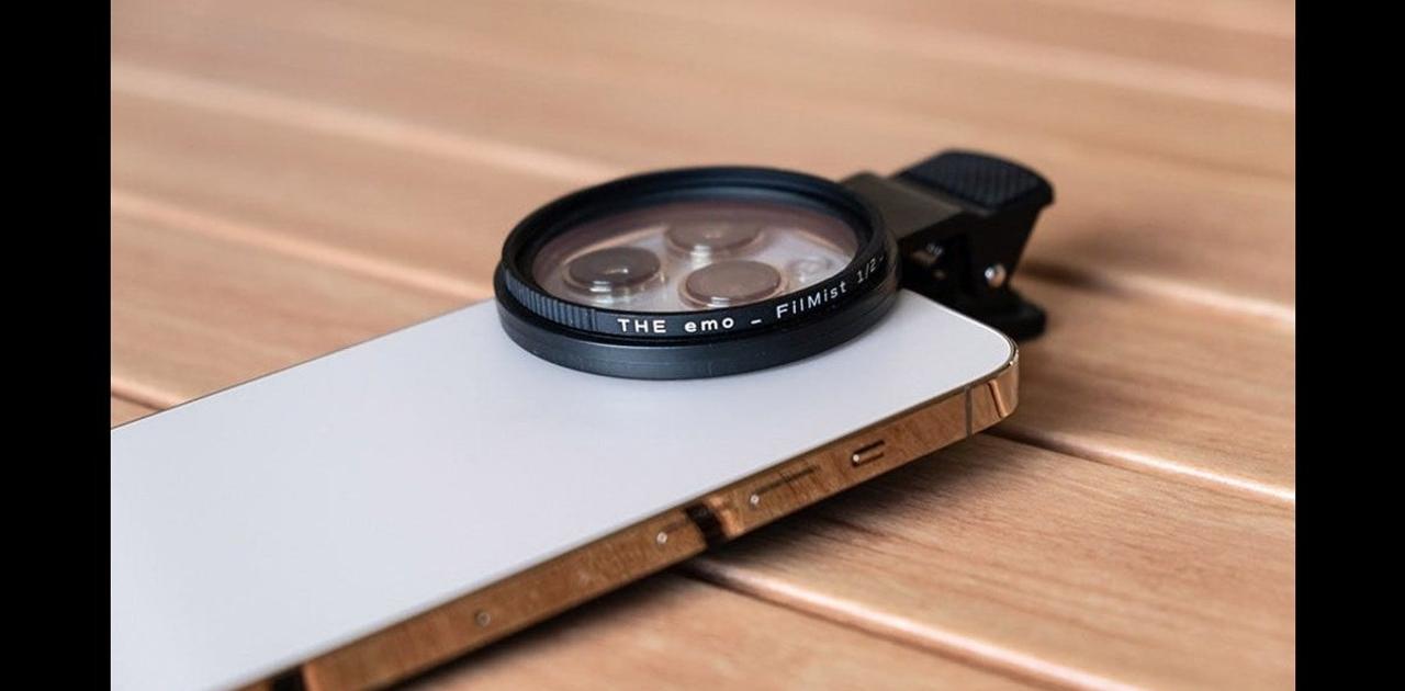 映画のシーンの様な“エモい”写真が撮れるスマホ用カメラレンズ
