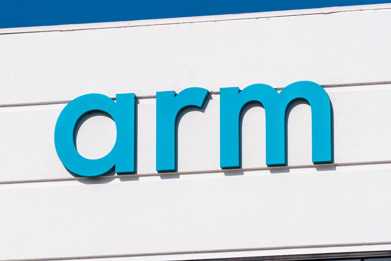 ソフトバンクがNVIDIAへのArm売却を断念。次の一手は上場へ