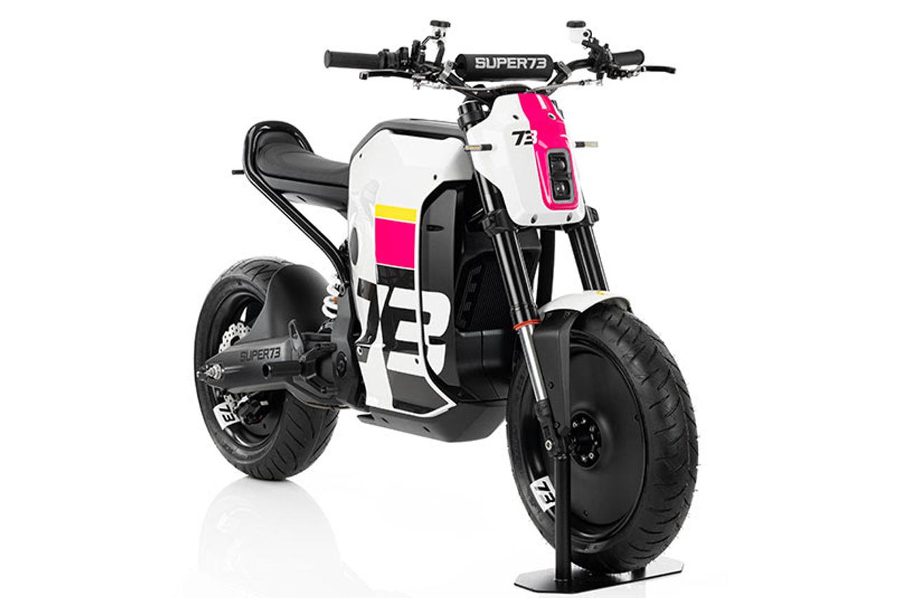 スイングアームにモーター搭載!? eバイクのSUPER73が小型の電動バイク｢C1X｣を発表