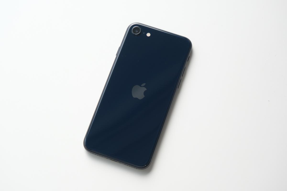 iPhone SE 第3世代、懐かしさを通り越して「むしろこれがいい」って