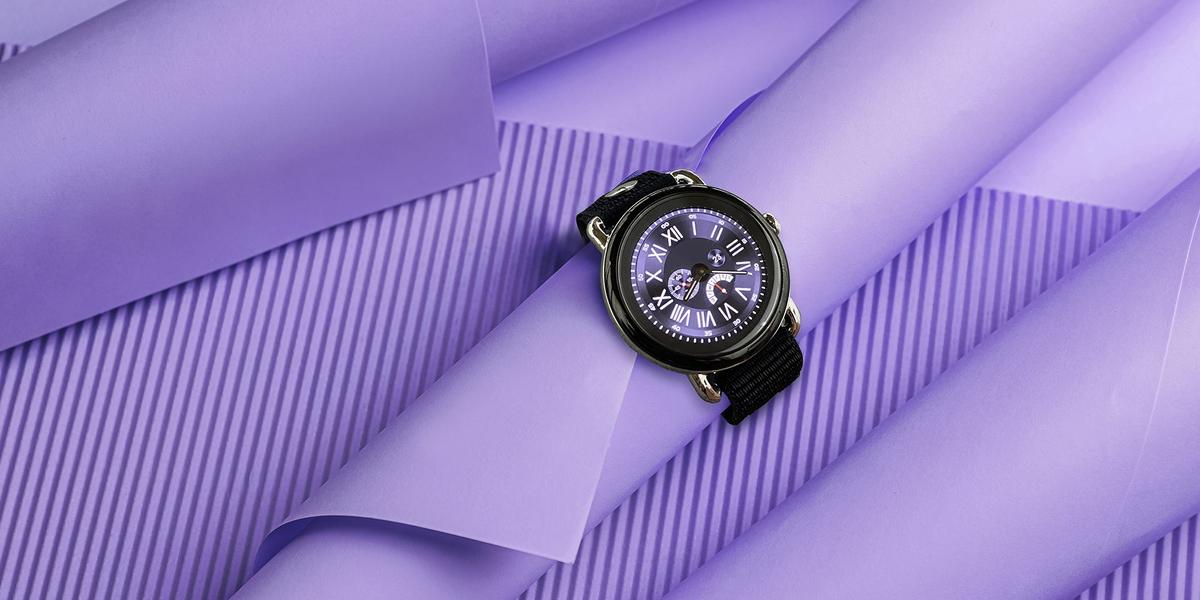 アナログ時計の美しさをまとったスマートウォッチ「Horloger」シリーズ