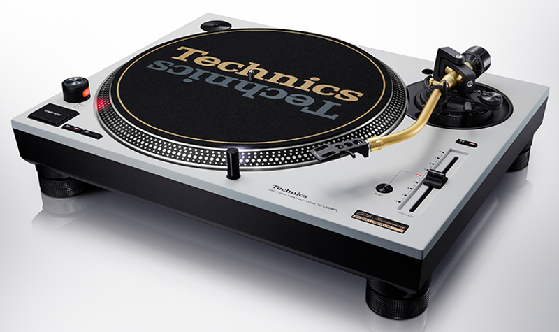 7色に咲きました。TechnicsのDJ用ターンテーブルが50周年記念モデルに