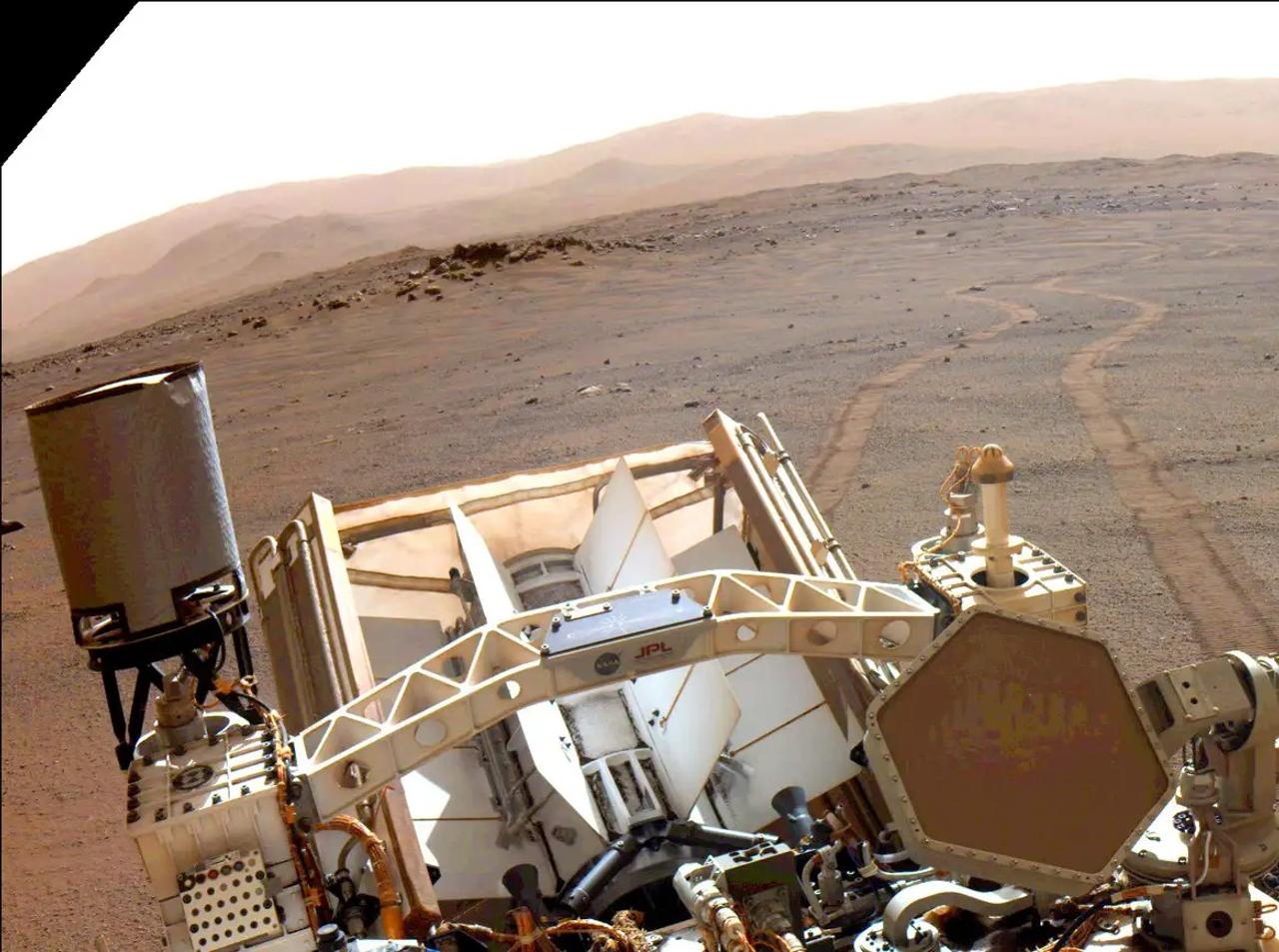 NASAの火星探査車｢パーサヴィアランス｣が1日の走行距離の最長記録を更新！