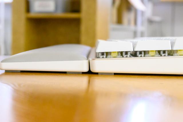 220419RAZER-15
