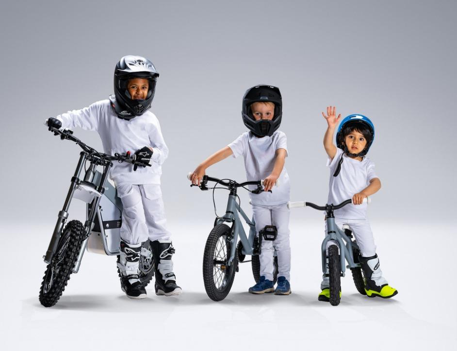 本格的 かっこいい バイク 子供用 貴重 インテリア