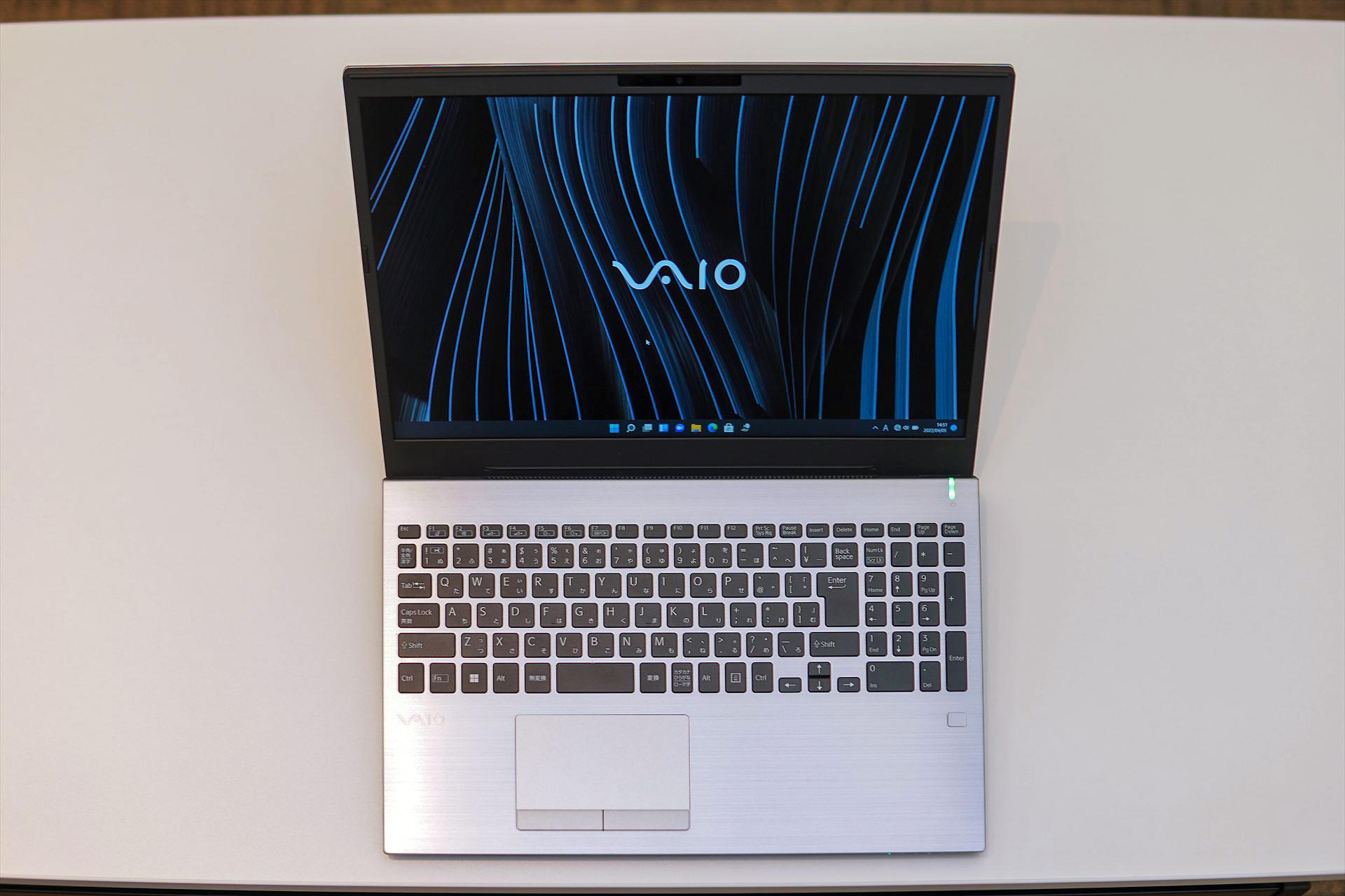 第12世代Coreと光学ドライブが1台のマシンに。「VAIO S15」は実用性に