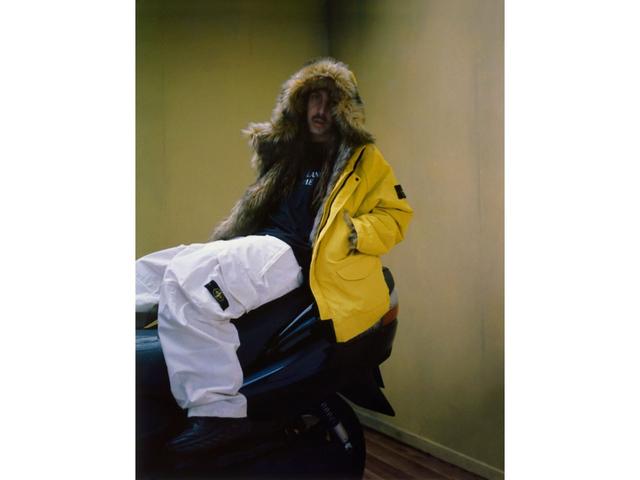 温度でデザインが変わるジャケットが登場。Supreme x Stone Islandのコラボ春コレ | ギズモード・ジャパン