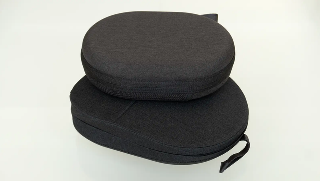 20220516Sony_carryingcases_stackup