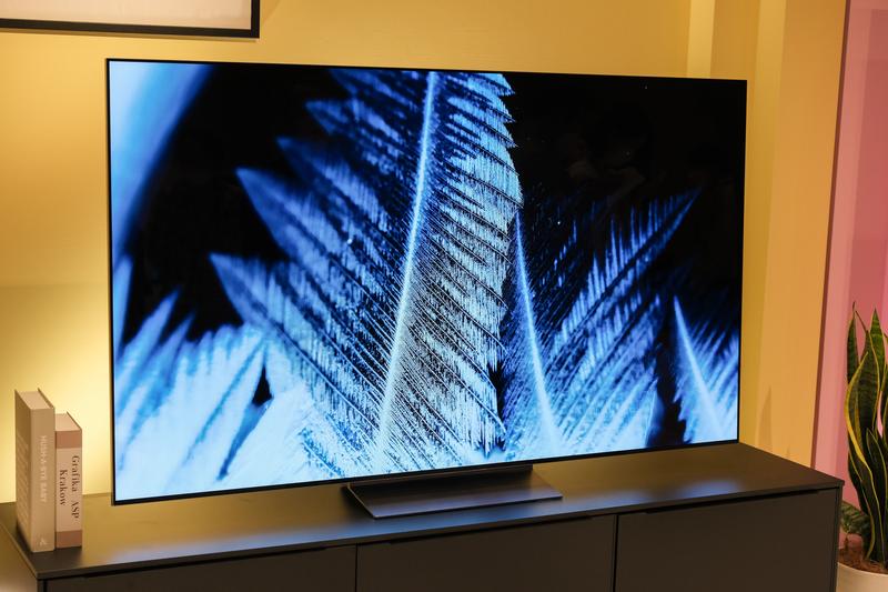 高画質への追求と、業界最小42インチの登場。LGが2022年の有機ELテレビ 