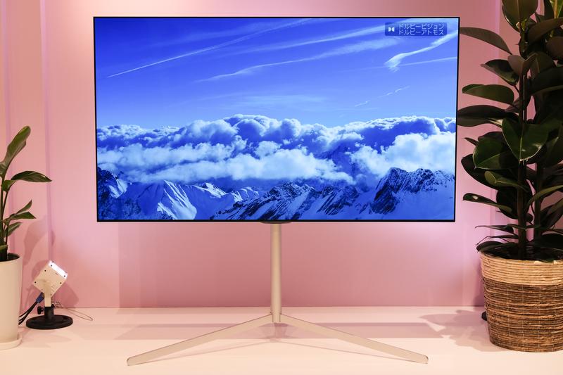 高画質への追求と、業界最小42インチの登場。LGが2022年の有機ELテレビ 