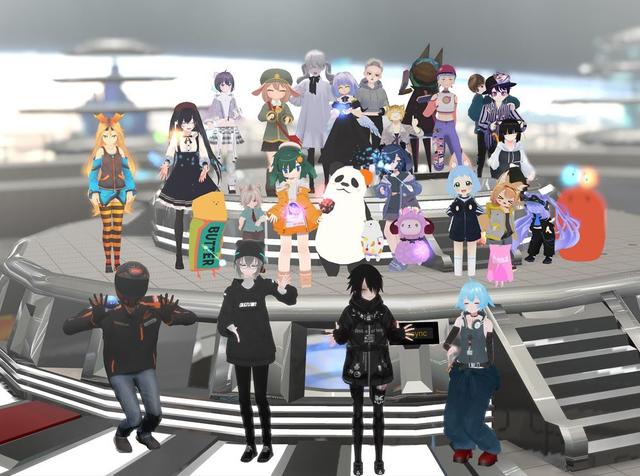 VRChat_3840x2160_2022-05-23_22-53-07.769_R-1