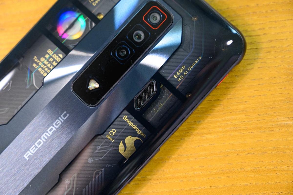 ゲーマーよ、勝利をつかめ！ 勝つためのゲーミングスマホ「REDMAGIC 7 