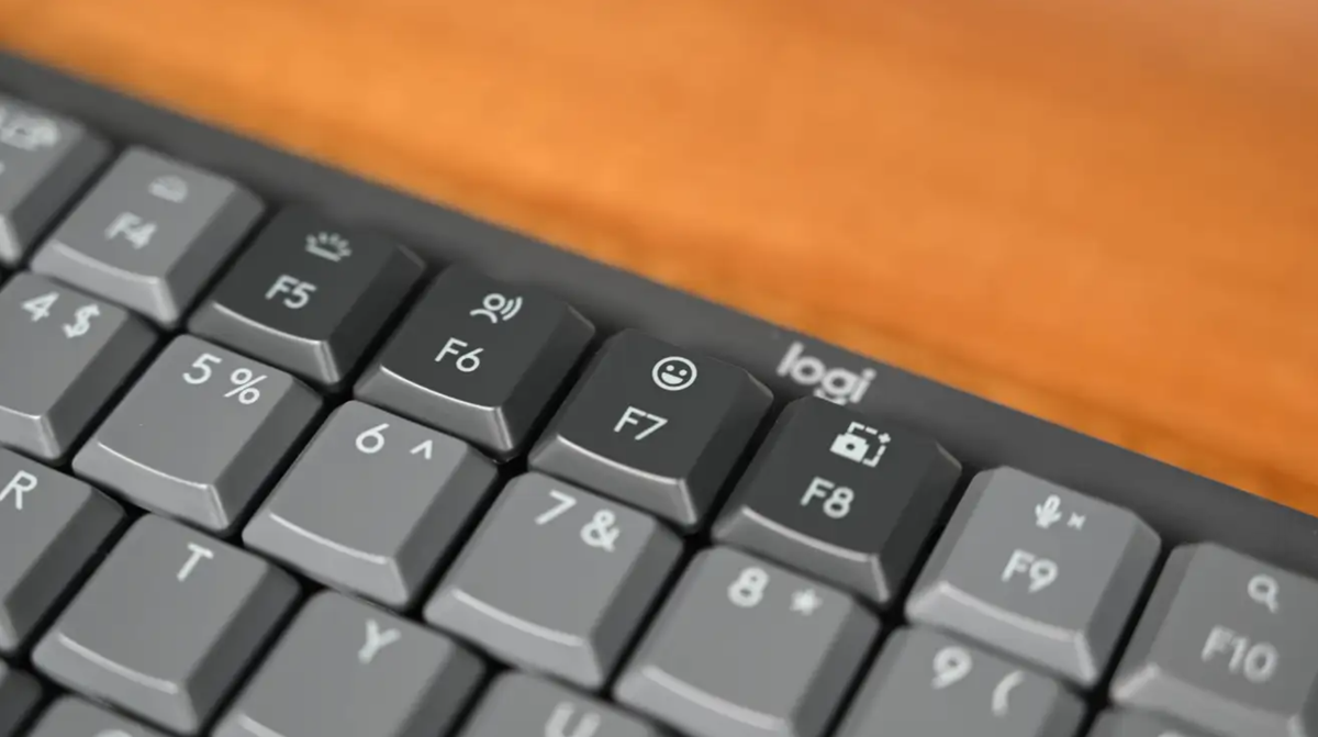 軸が選べるコンパクトキーボード。ロジクールMX MECHANICAL MINI