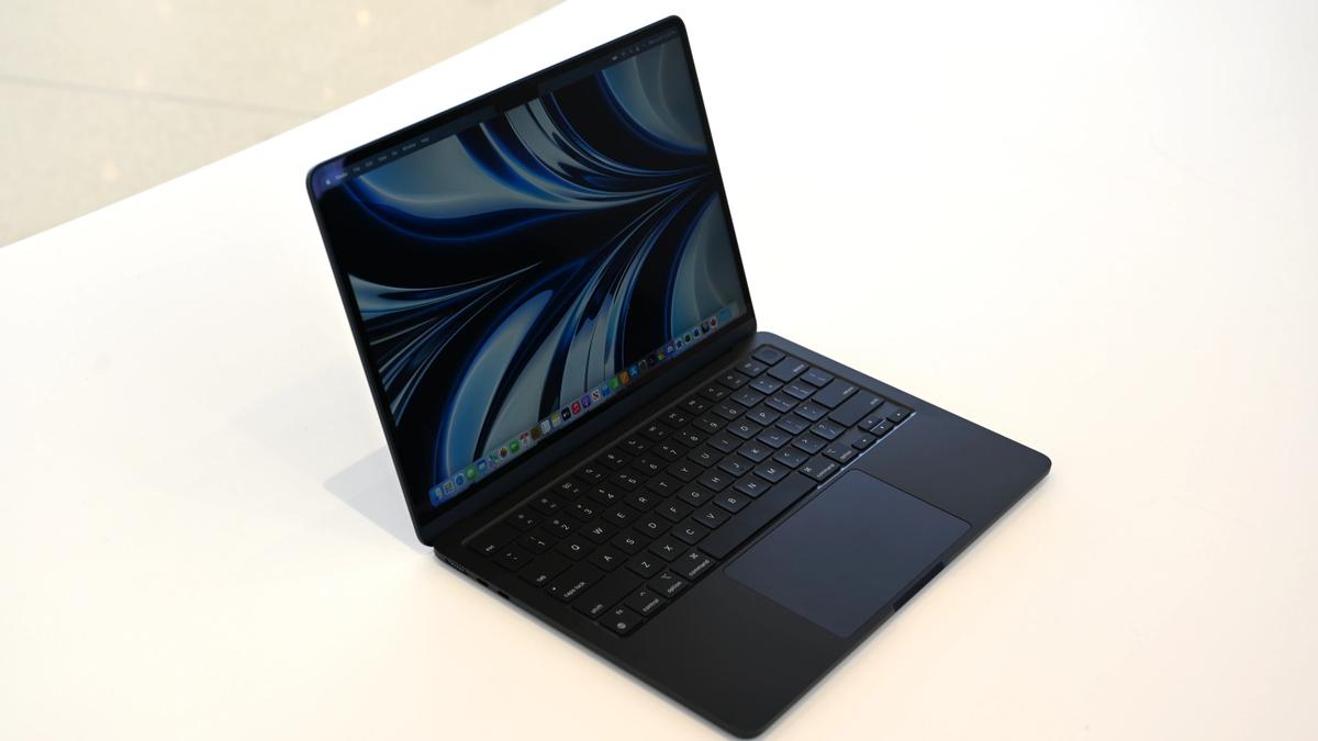 M2搭載の新型MacBook Airさっそく触ってみた！ 米ギズモードからの報告 