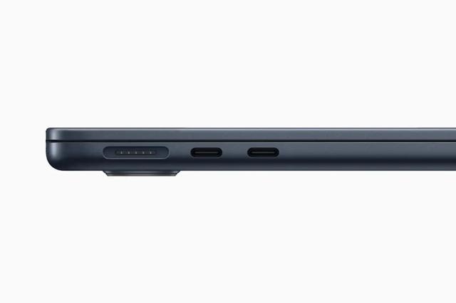 220609macbookair2203