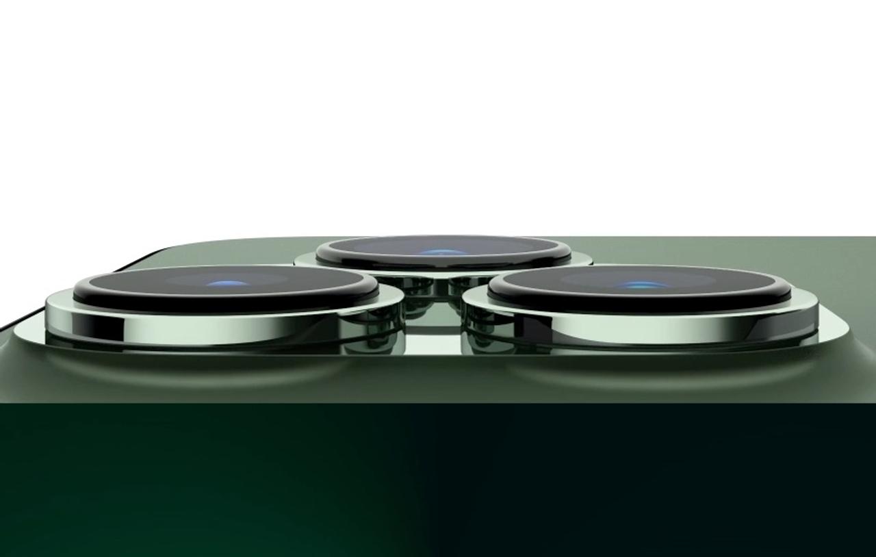 iPhone 15 Proのカメラはペリスコープ!って噂、まだ信用しちゃだめ