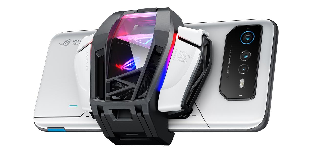 お風呂でゲームできちゃうの最強説。防滴性を備えたゲーミングスマホ  