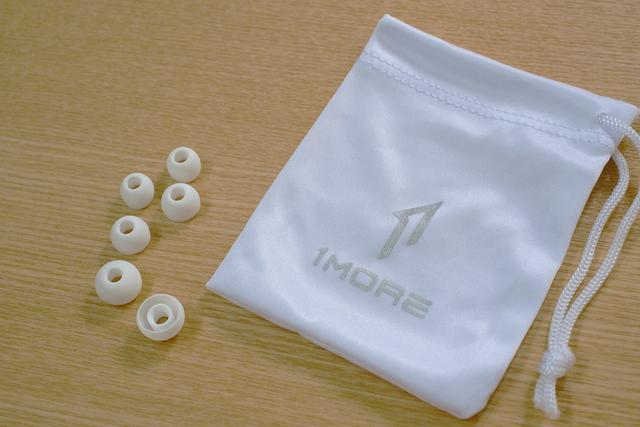 220708_comfobuds_earpiecesedited