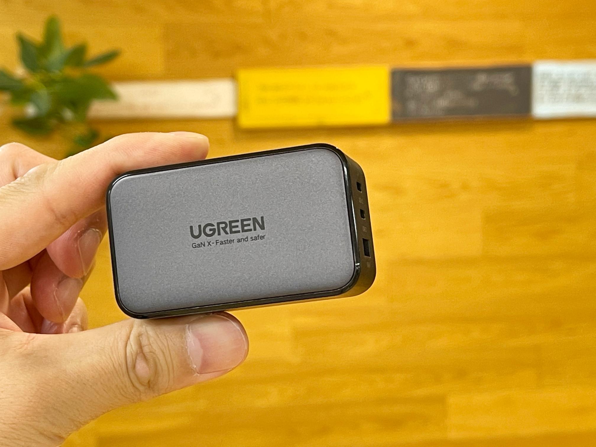 もう充電器選びで悩まないで！ UGREEN 65Wの3ポート充電器、3,260円