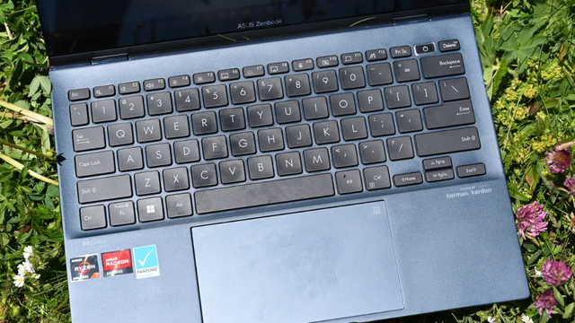 20220726ZenbookS13OLED_e_keyboard