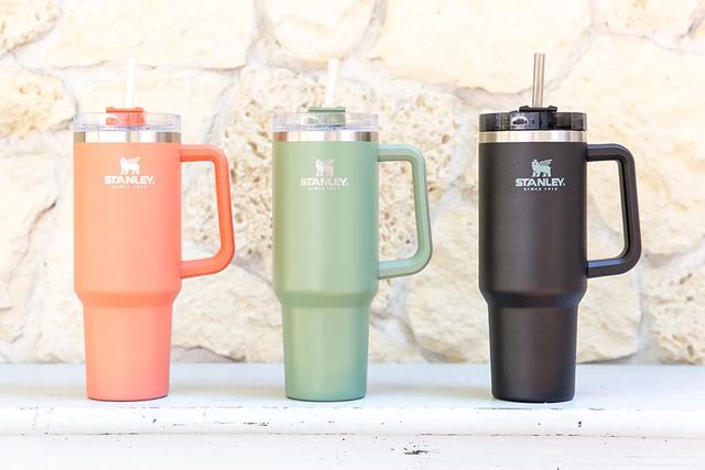 220728stanleybottle_04