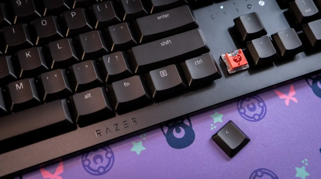 20220728RazerDeathStalker_v2_Pro_c_switch