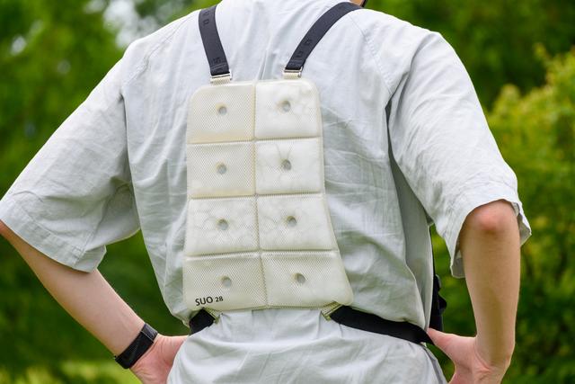 220729ICEVEST-04