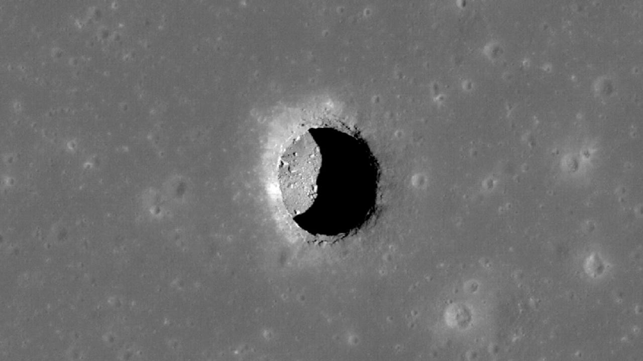 月の穴が将来の宇宙旅行者のシェルターになるかも