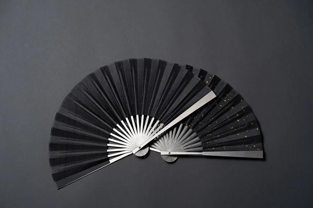 扇子 TTi-FAN 918｜チタンとシルクの高級扇子 – microfactory