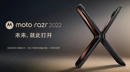 モトローラの新作折りたたみスマホ「moto razr 2022」には顎がない