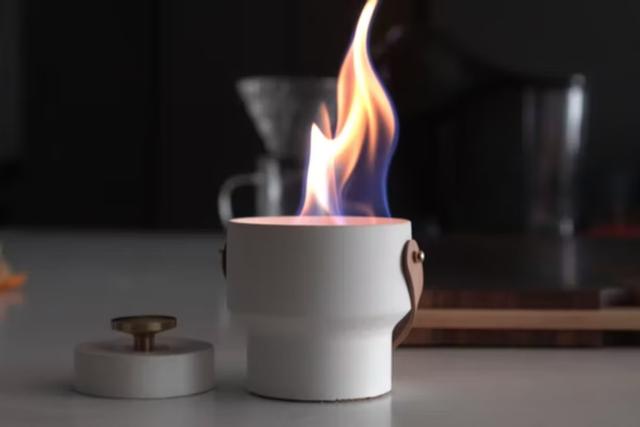 室内でも使える小さな炎。いつでも、どこでも癒してくれる｢ファイヤー  