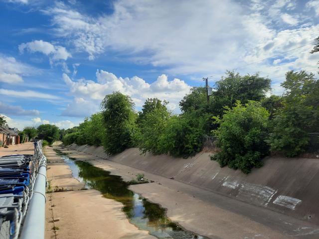 dried stream 2 days after historic rainfall
