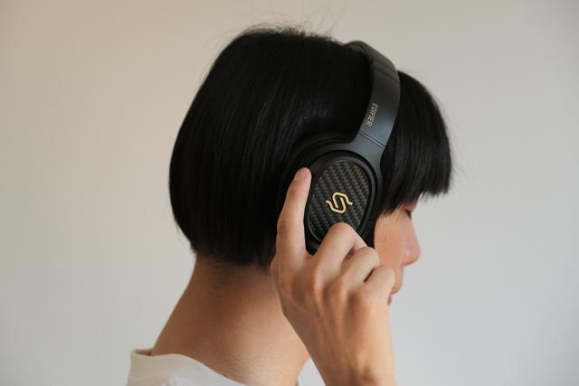 220904staxheadphone_07