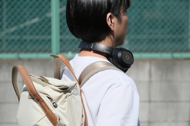 220904staxheadphone_09