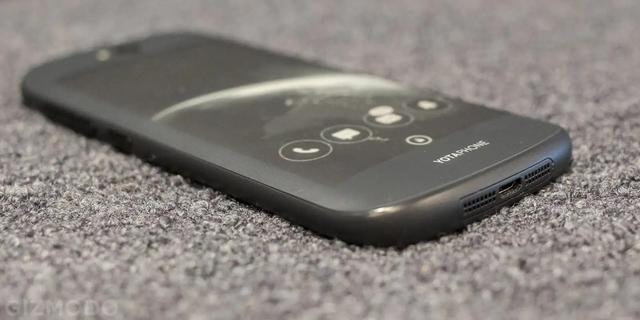 20220905Android_d_YotaPhone